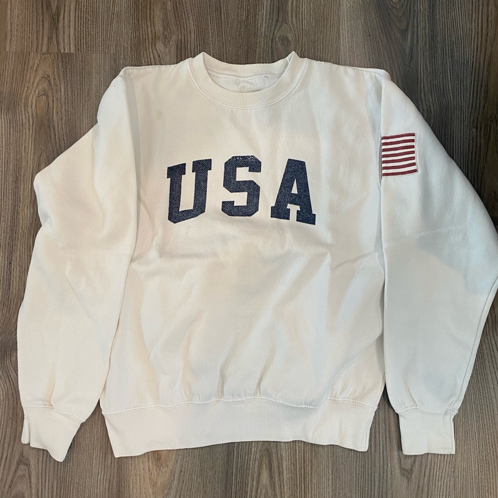 Brandy Melville Crewneck size small